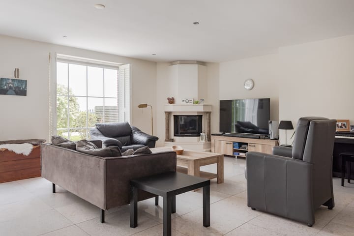 Foto 4 van Barnsteen 28