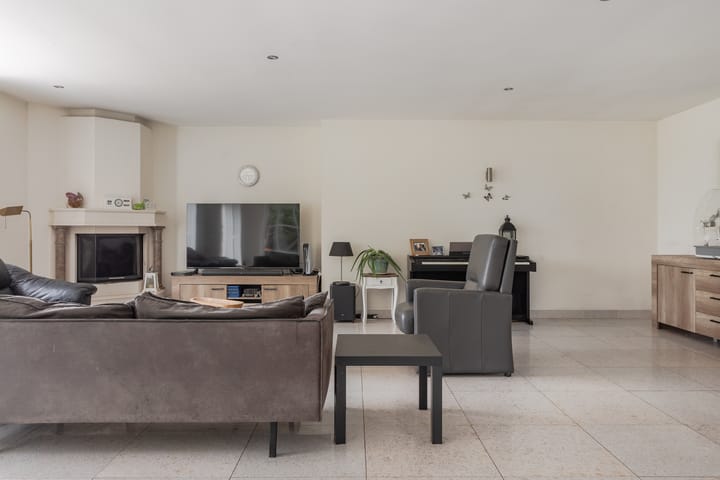 Foto 8 van Barnsteen 28