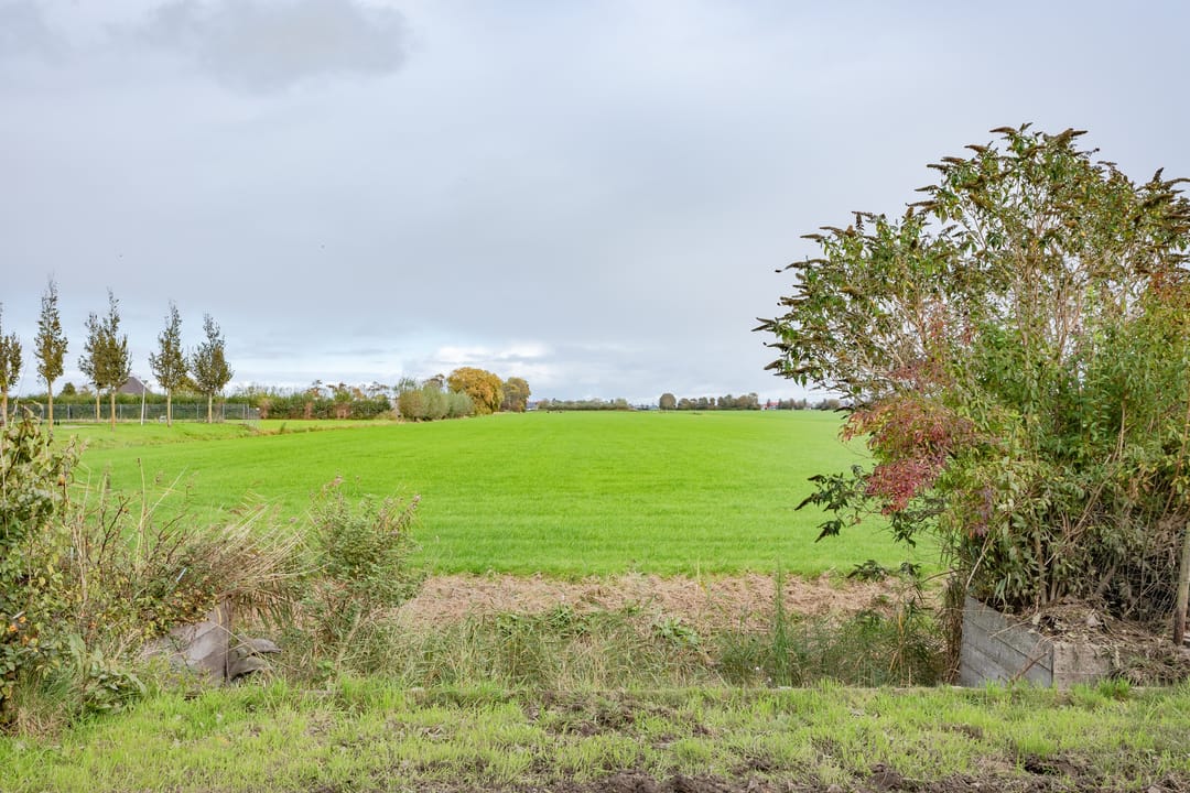 Photo 47 of Barnsteen 28