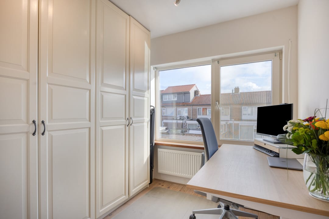 Foto 11 van Jan van Ruusbroeckstraat 45