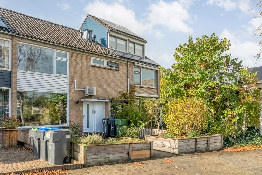 Photo 2 of Jan Vermeerstraat 17