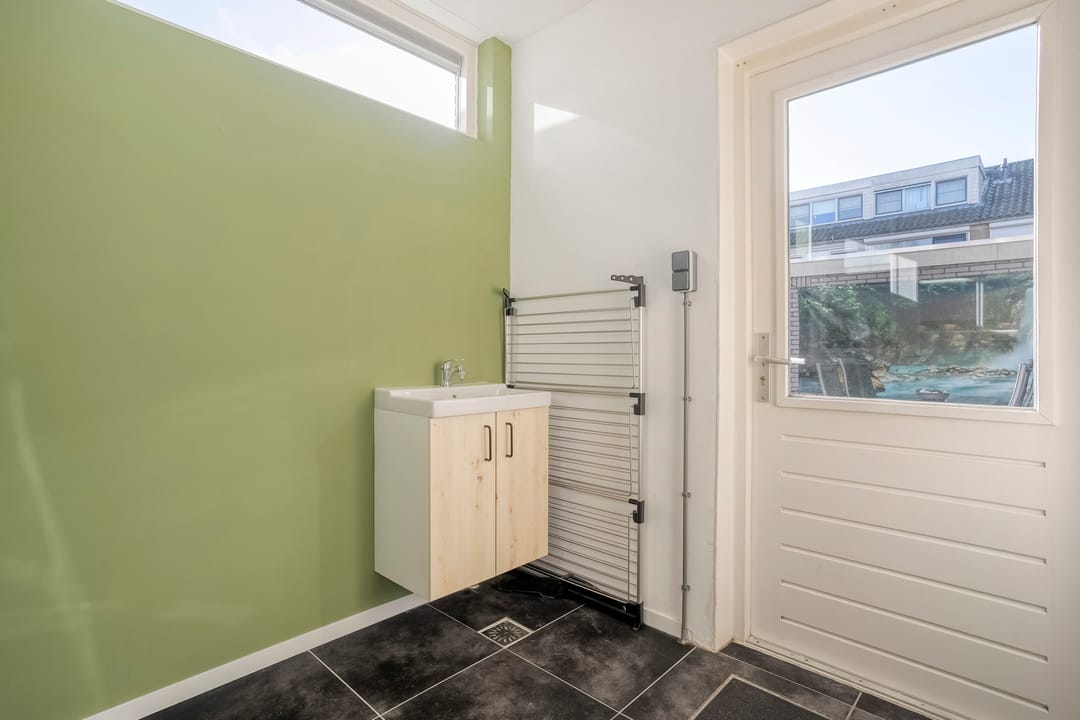 Photo 17 of Jan Vermeerstraat 17