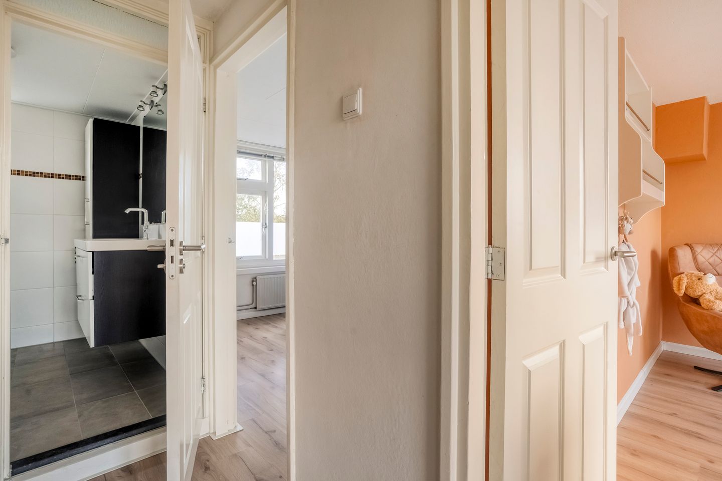 Photo 19 of Jan Vermeerstraat 17