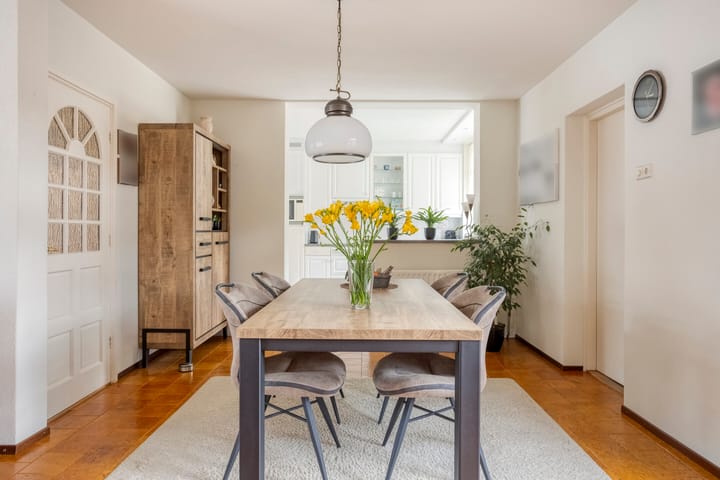 Photo 10 of Nassaustraat 26