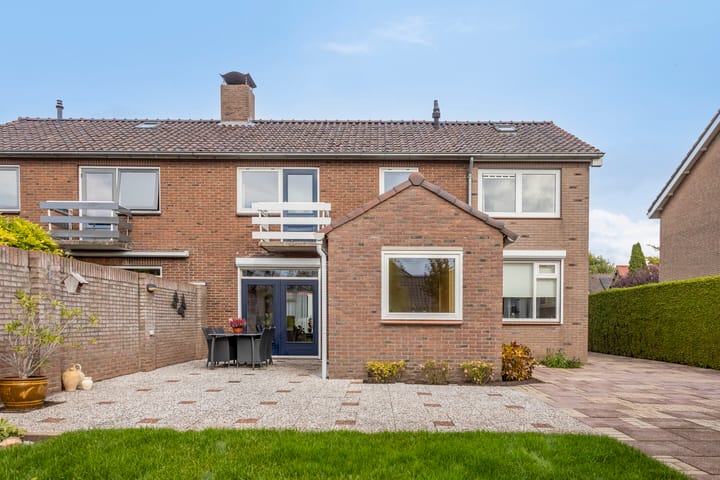 Photo 36 of Nassaustraat 26