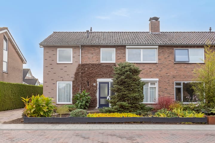 Photo 42 of Nassaustraat 26