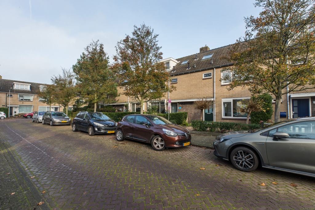 Photo 3 of Bijdorpstraat 7