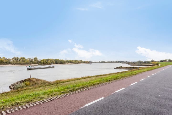 Photo 44 of Nassaustraat 26