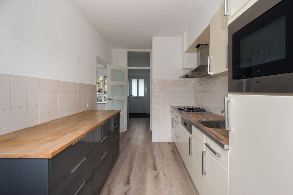 Photo 9 of Bijdorpstraat 7