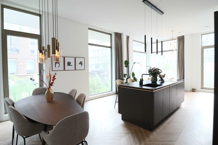 Photo 3 of Spadinalaan 365