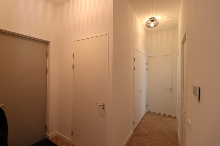 Photo 13 of Spadinalaan 365