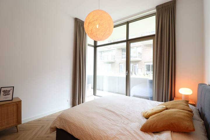 Photo 22 of Spadinalaan 365