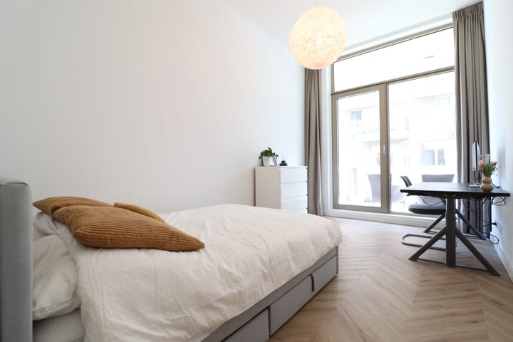 Photo 28 of Spadinalaan 365