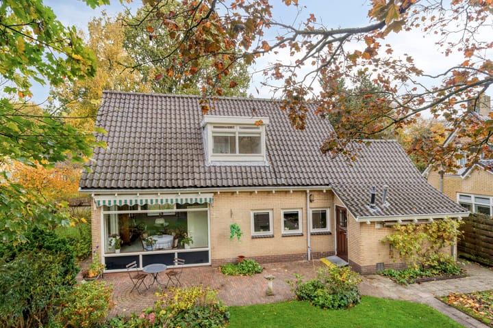 Photo 29 of Esveen 13