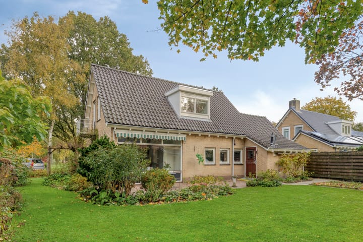 Photo 30 of Esveen 13