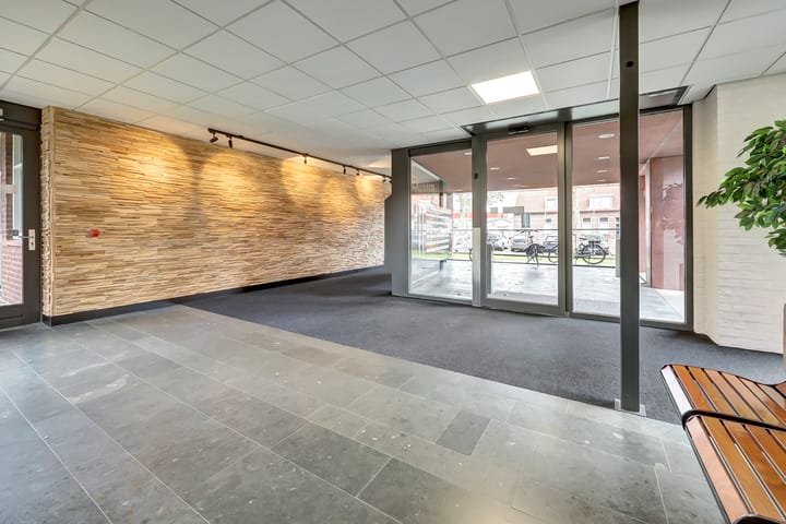 Photo 4 of Jerusalem 93