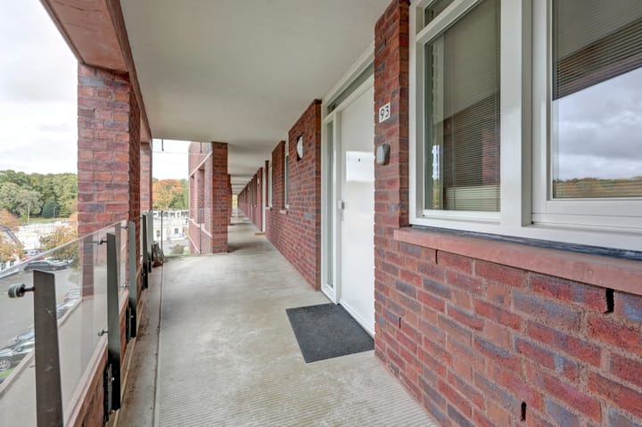 Photo 8 of Jerusalem 93