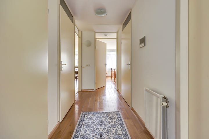 Photo 11 of Jerusalem 93