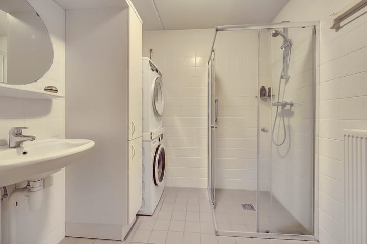 Photo 32 of Jerusalem 93