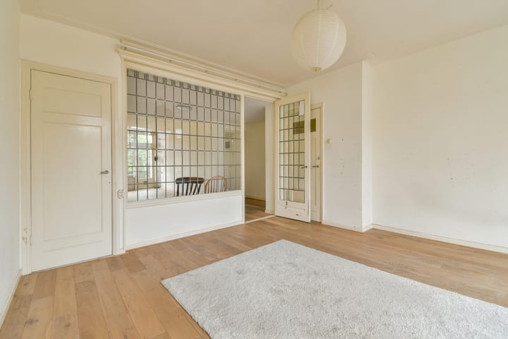 Photo 9 of Vondelstraat 11-B3