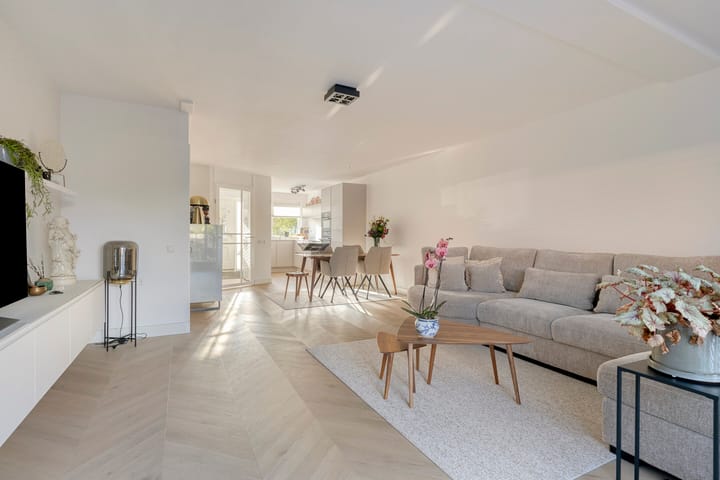 Foto 2 van Cézannehof 113