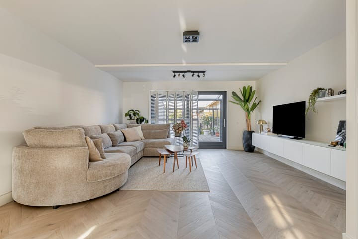 Foto 5 van Cézannehof 113