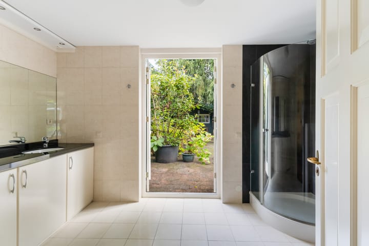 Foto 16 van van Straelenlaan 15