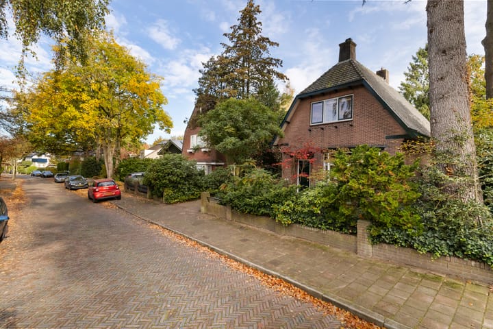 Foto 32 van van Straelenlaan 15