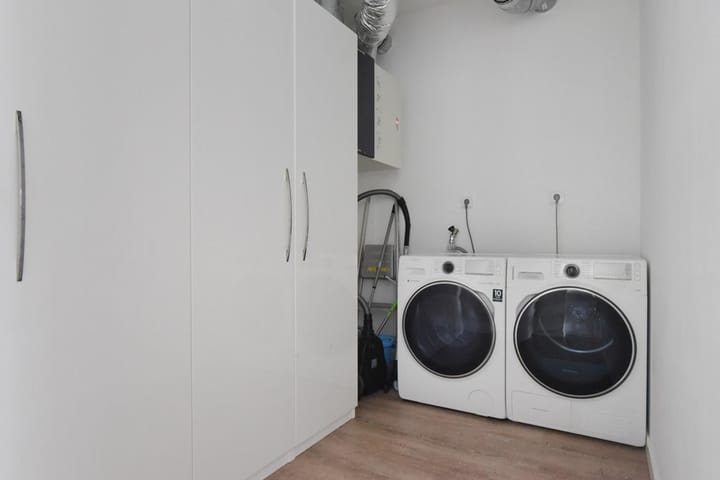 Foto 22 van Anna van Buerenplein 166