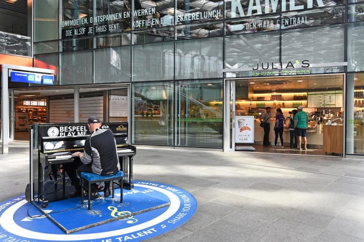 Foto 30 van Anna van Buerenplein 166