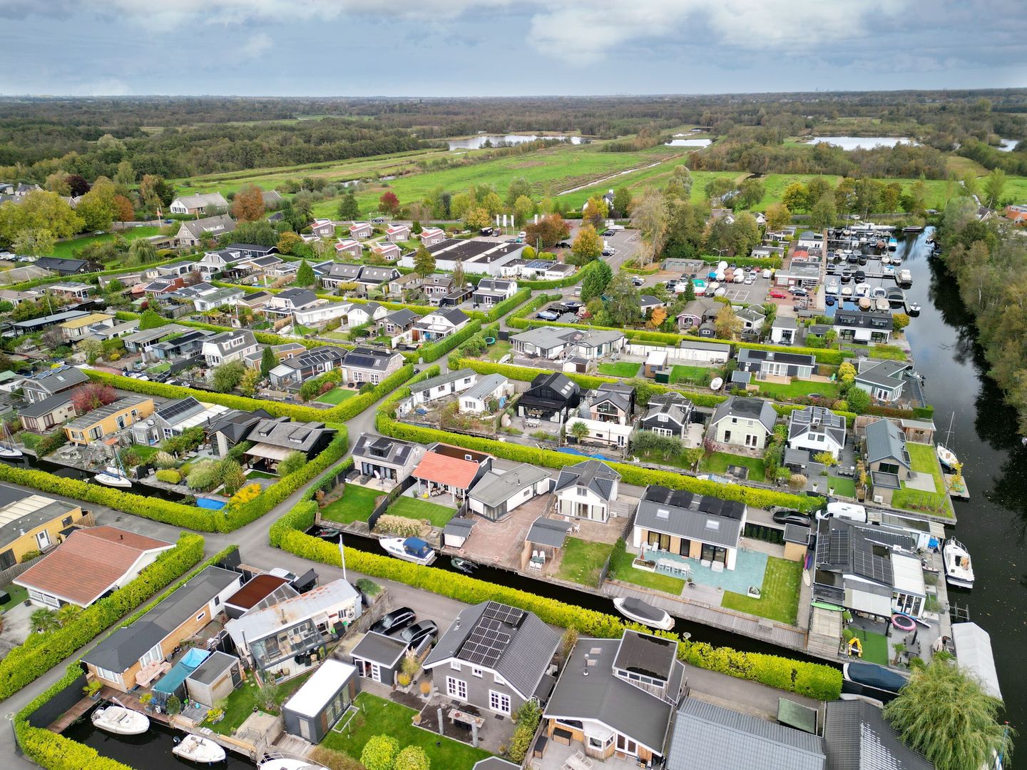 Photo 19 of Oud-Loosdrechtsedijk 113-CP3