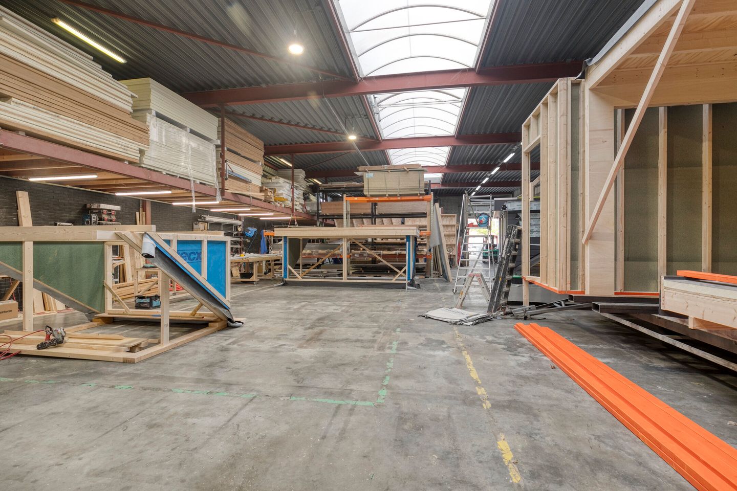 View photo 4 of Industrieweg 3