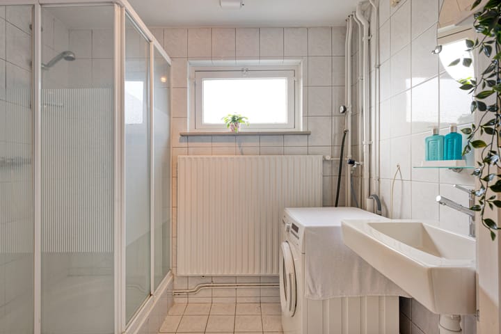 Photo 26 of Vredelaan 43