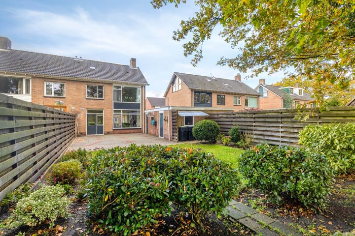 Photo 32 of Vredelaan 43