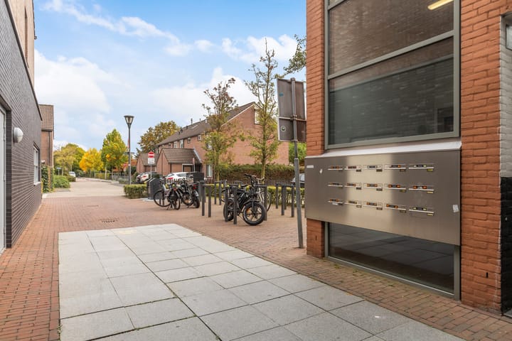 Photo 2 of Dreiumme 6