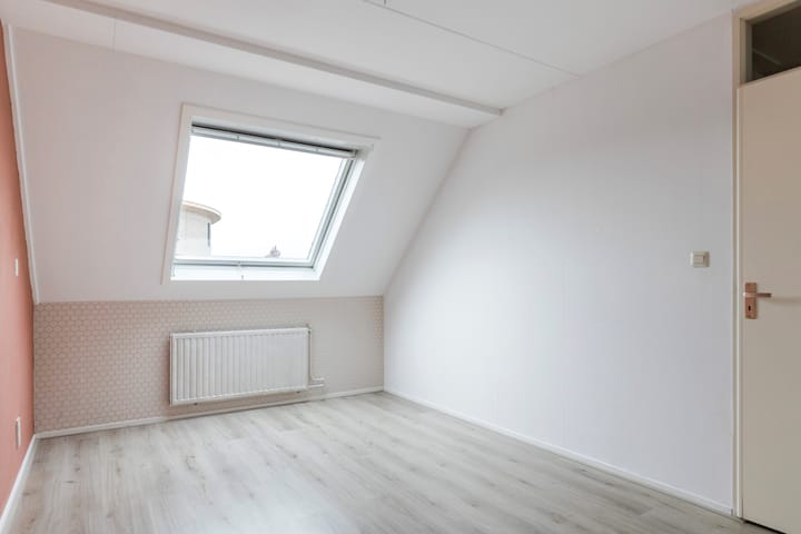 Photo 23 of Dreiumme 6