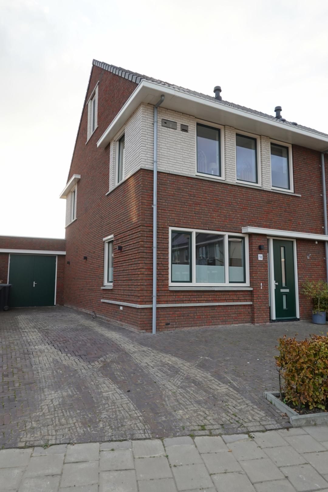 Photo 2 of Fivelstraat 18