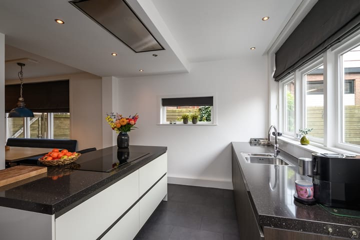 Photo 18 of Neuweg 112