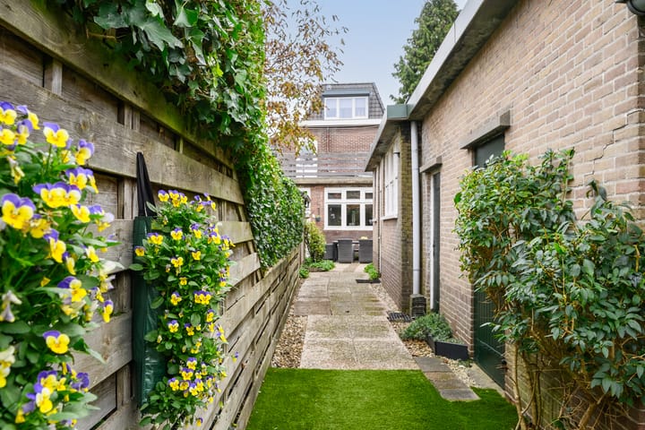 Photo 39 of Neuweg 112