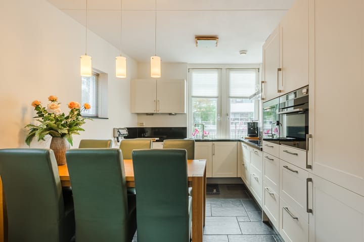 Photo 9 of Bernadottelaan 221