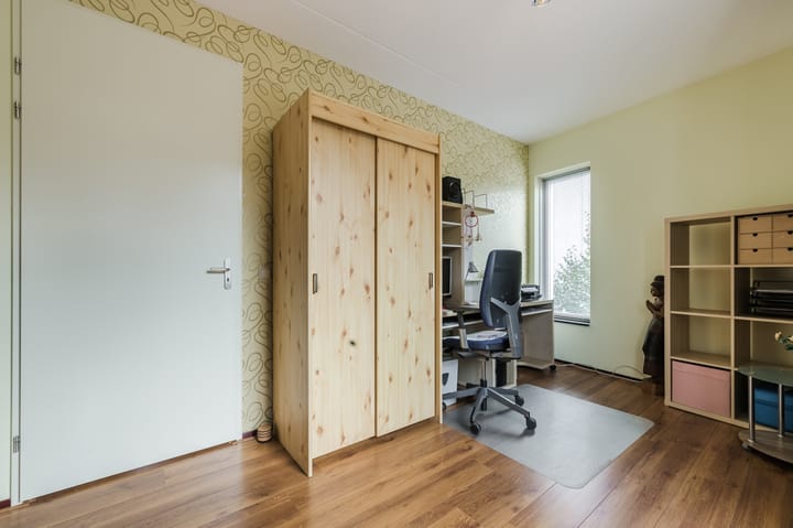 Photo 16 of Bernadottelaan 221