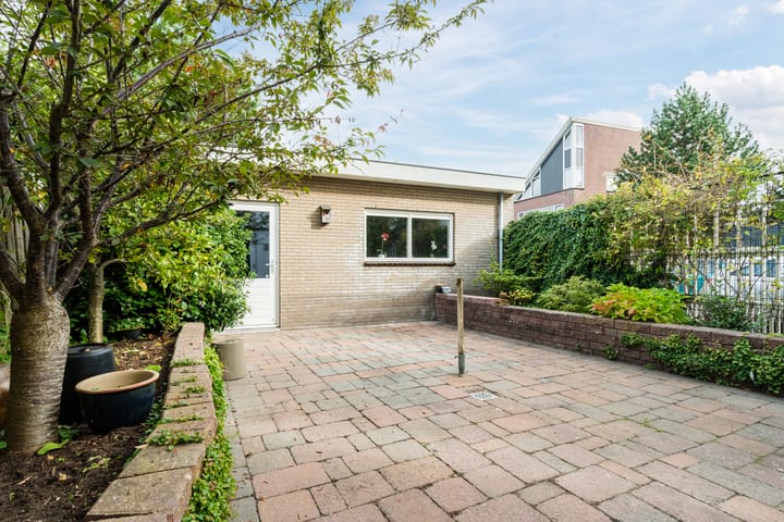 Photo 34 of Bernadottelaan 221