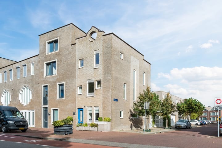 Photo 38 of Bernadottelaan 221