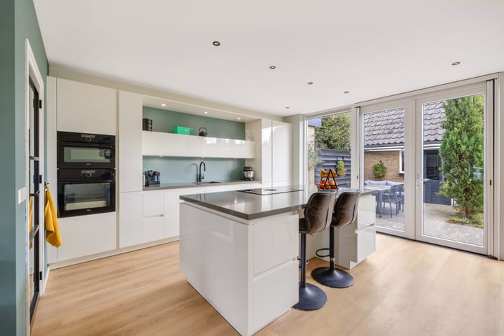 Photo 3 of Jhr Mr A F de Savornin Lohmanstraat 45