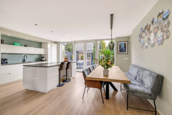 Photo 15 of Jhr Mr A F de Savornin Lohmanstraat 45