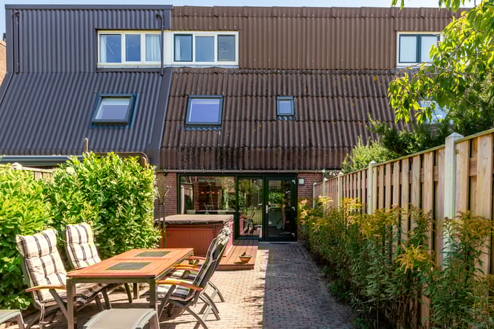 Photo 16 of Bosgouw 93