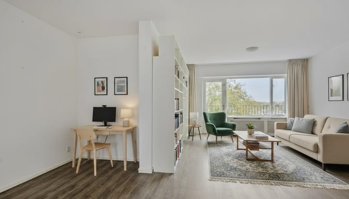 Photo 2 of Aert van Neslaan 644