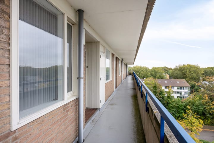 Photo 9 of Aert van Neslaan 644