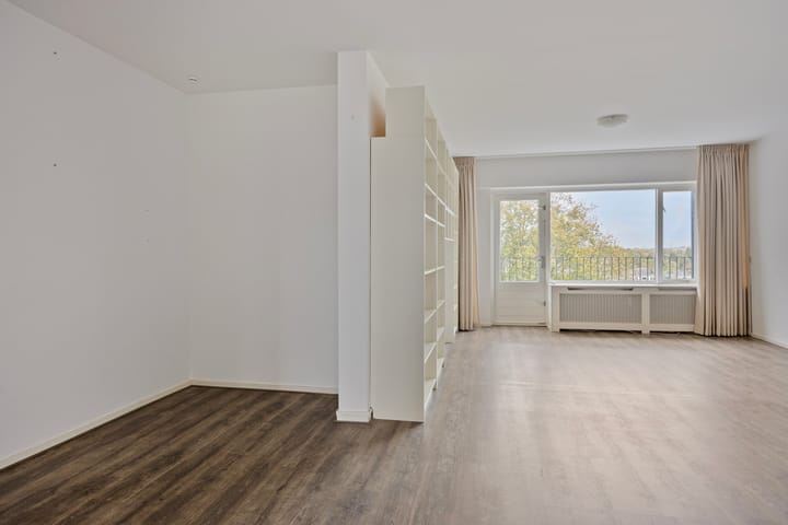 Photo 11 of Aert van Neslaan 644