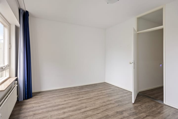 Photo 18 of Aert van Neslaan 644